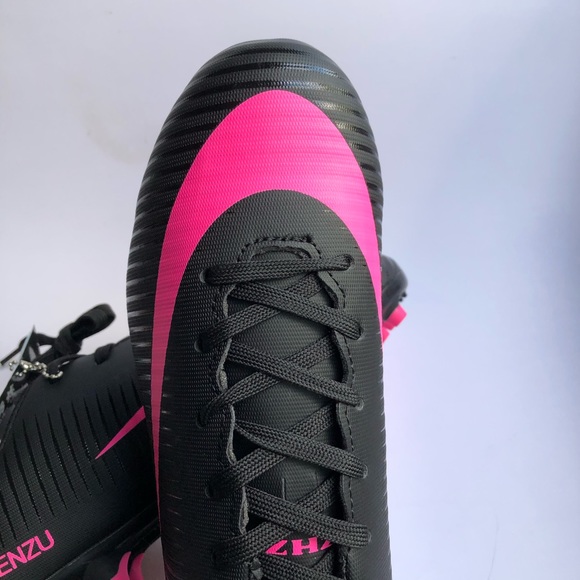 ZHENZU Soccer Cleats - Picture 6 of 10